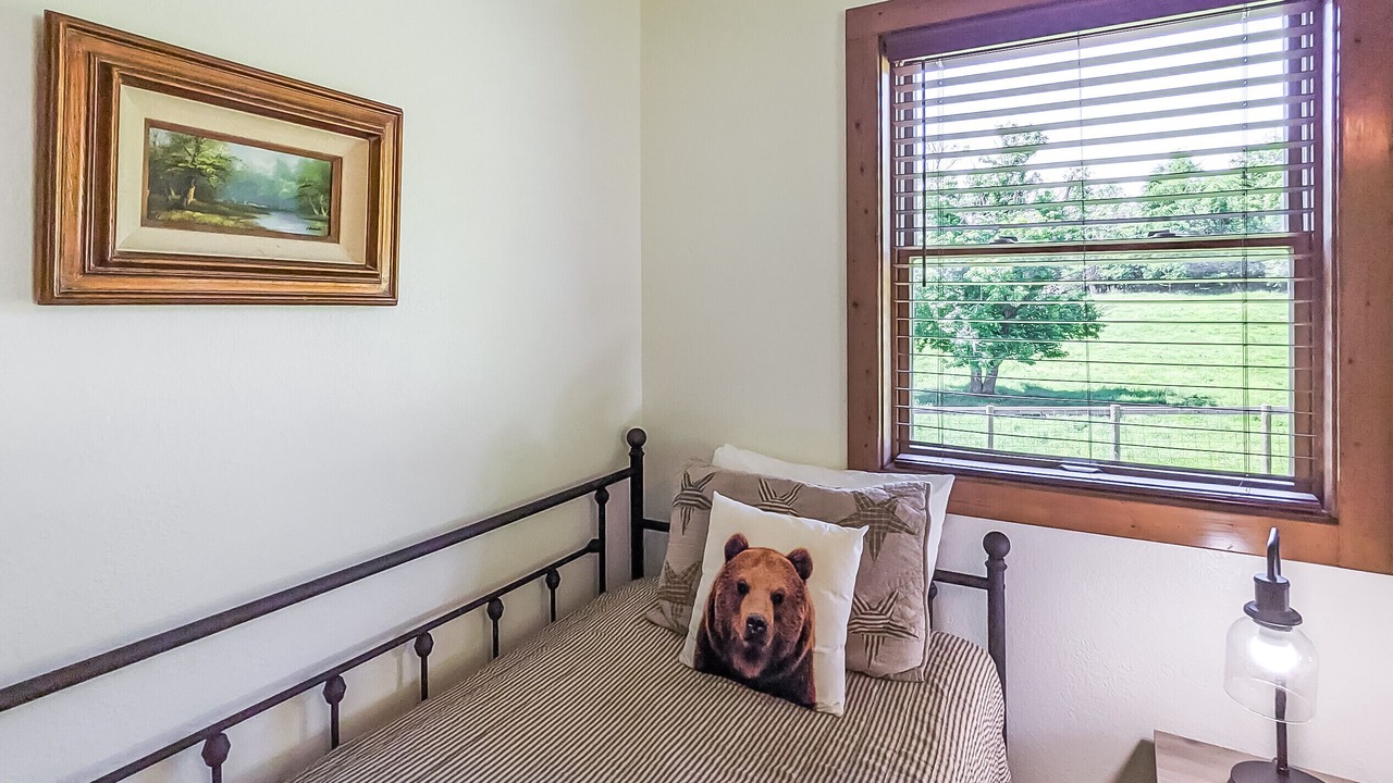 Photo of Bedroom in Mountain View