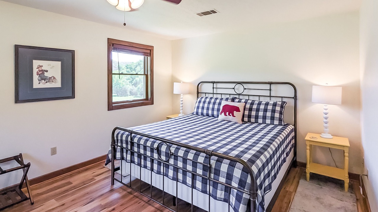 Photo of Bedroom in Mountain View
