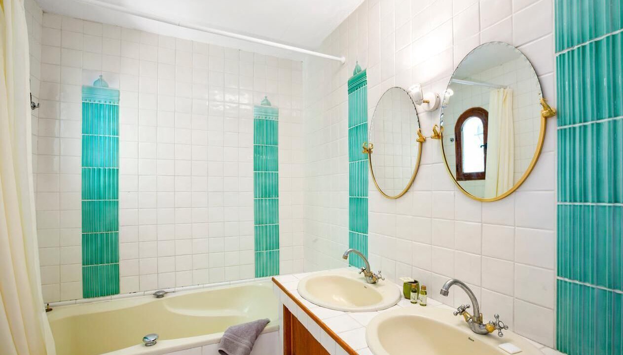 Photo of Bathroom in Auribeau-sur-Siagne