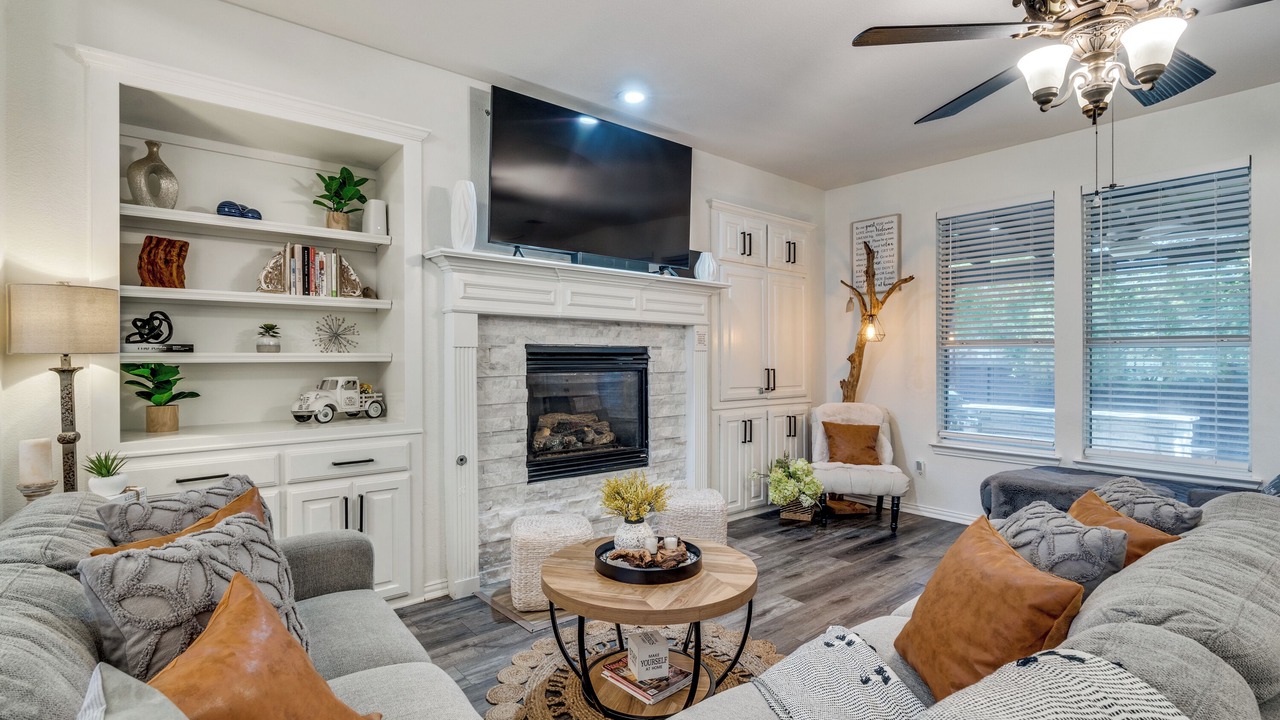 Photo of Bedroom in Grand Prairie