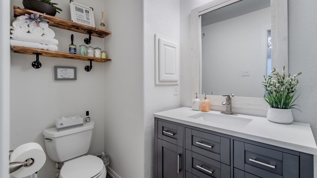 Photo of Bathroom in Grand Prairie