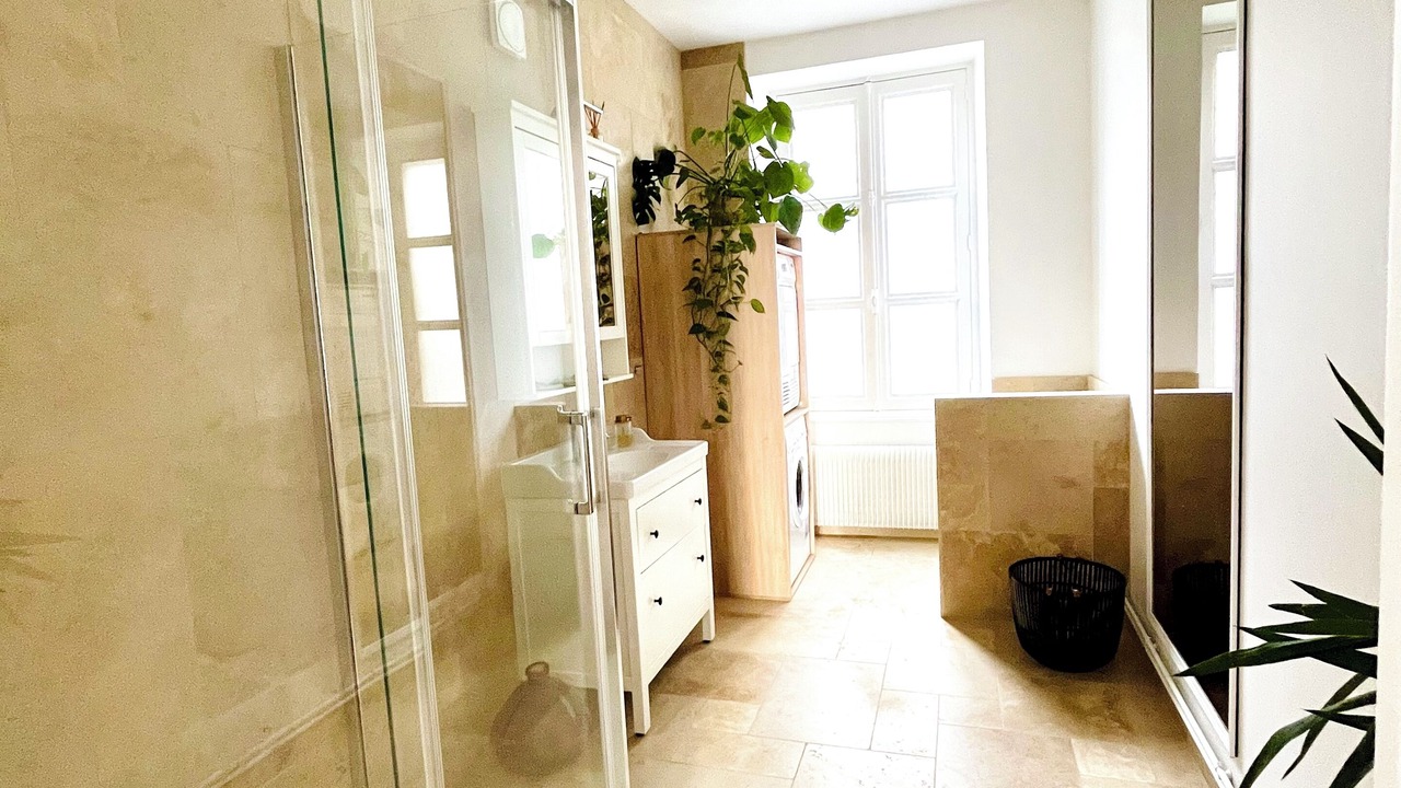 Photo of Bathroom in Le Bon Sauveur