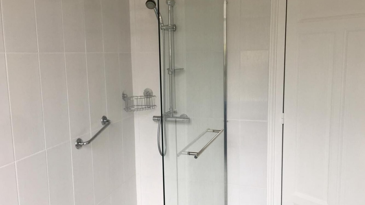 Photo of Bathroom in Dhuizon