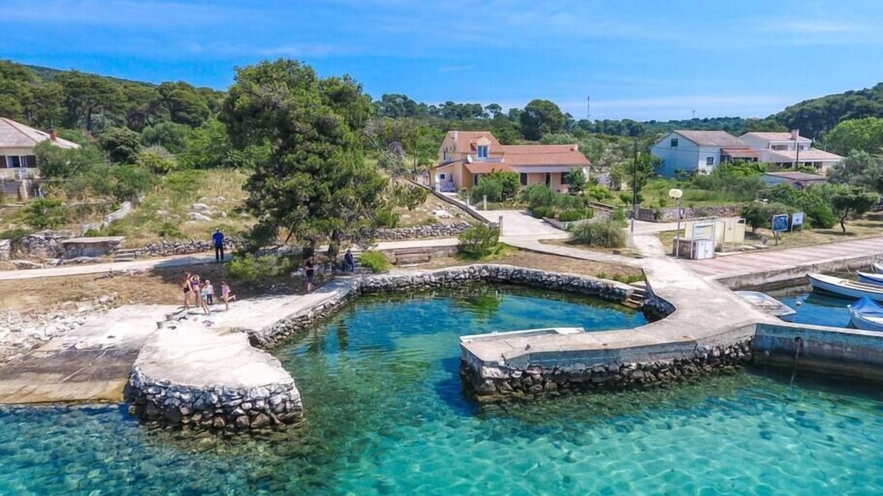 Photo of Outdoor in Molat