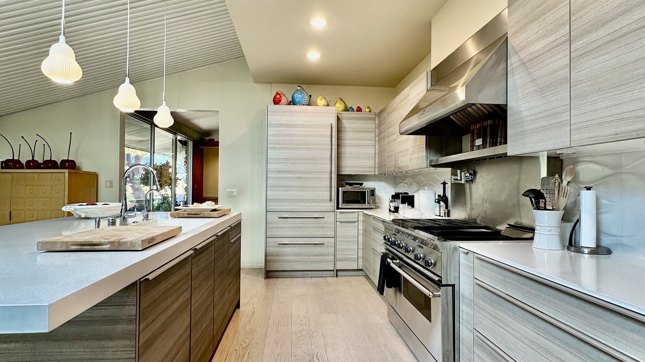 Photo of Kitchen in St. Helena