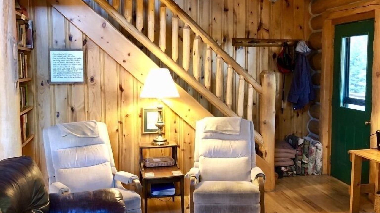 Photo of Livingroom in Custer