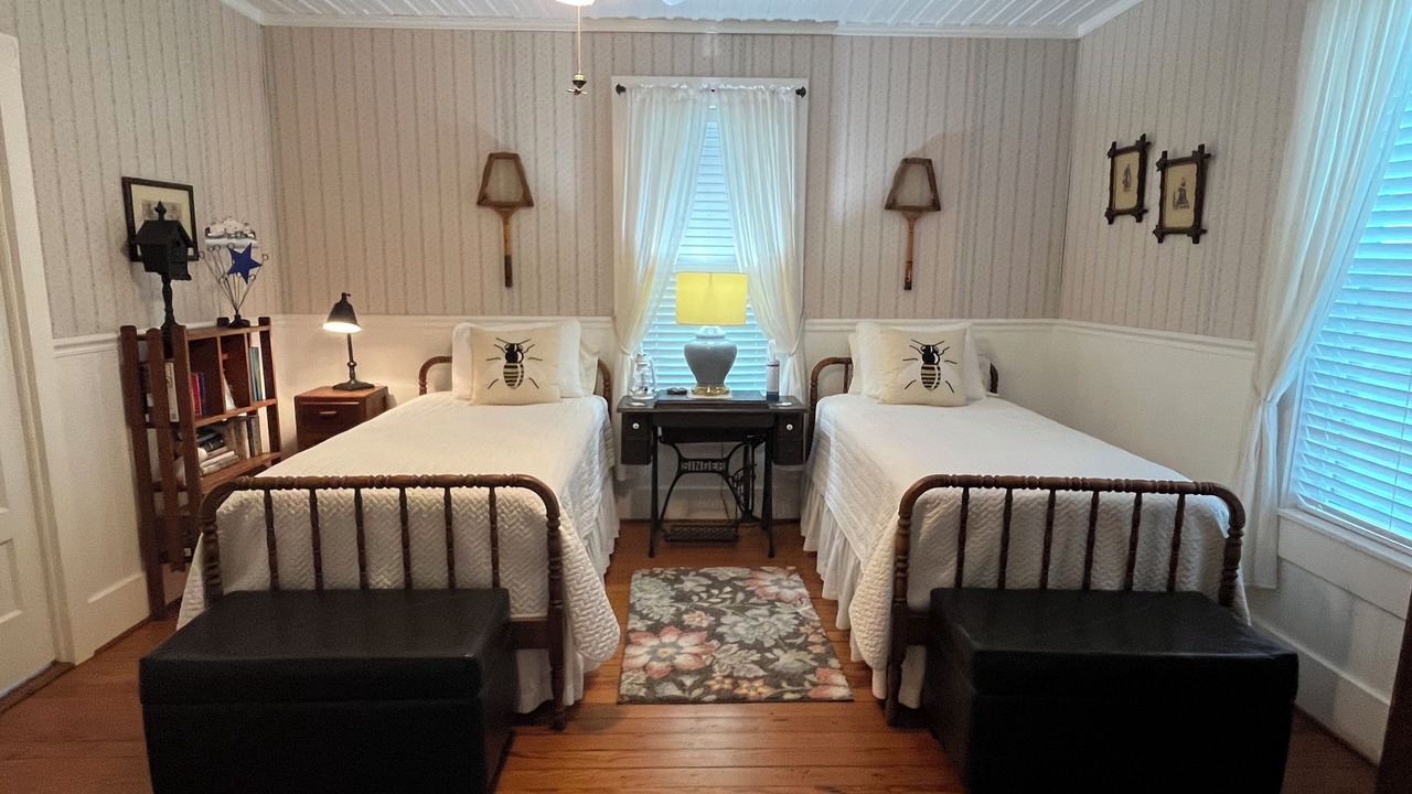 Photo of Bedroom in La Grange