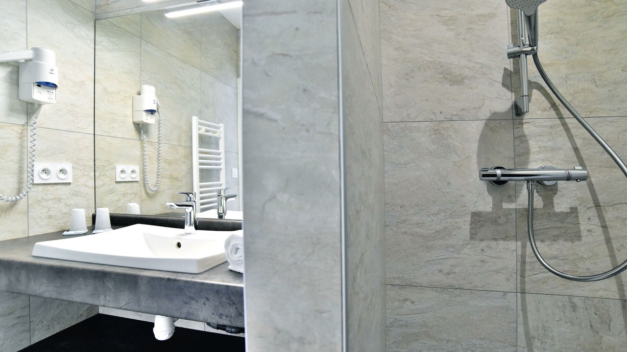 Photo of Bathroom in Saint-Meloir-des-Ondes