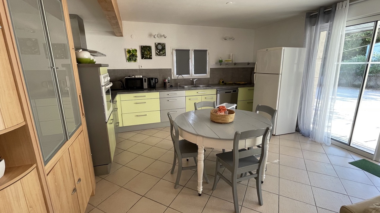 Photo of Kitchen in Saint-Marcel-de-Careiret