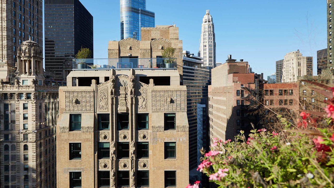 Photo of Outdoor in Downtown Chicago