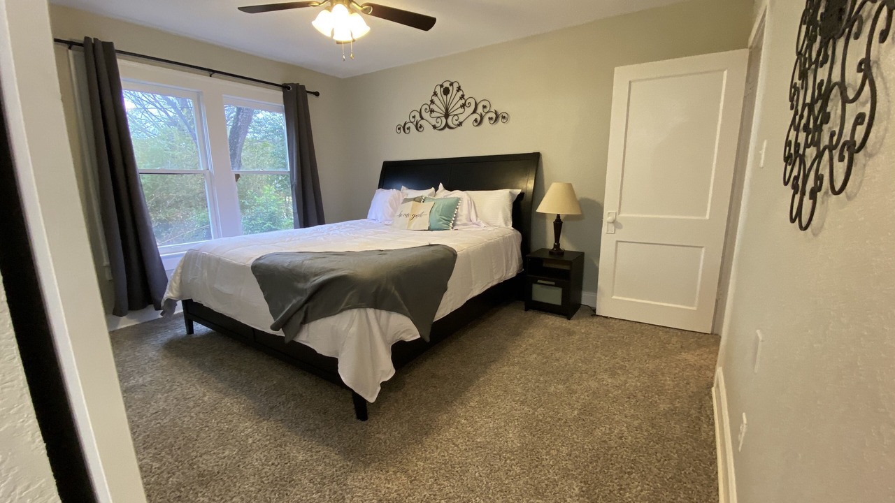 Photo of Bedroom in Fort Worth Cultural District