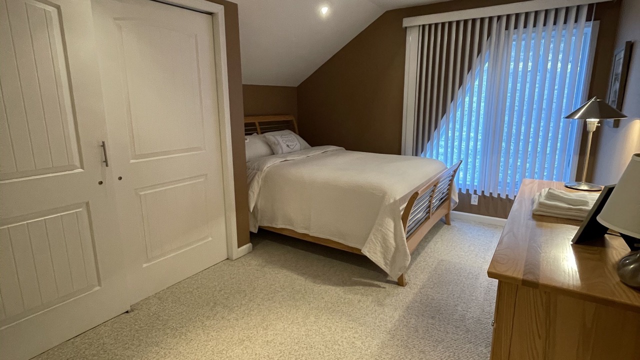 Photo of Bedroom in Bristol Hills