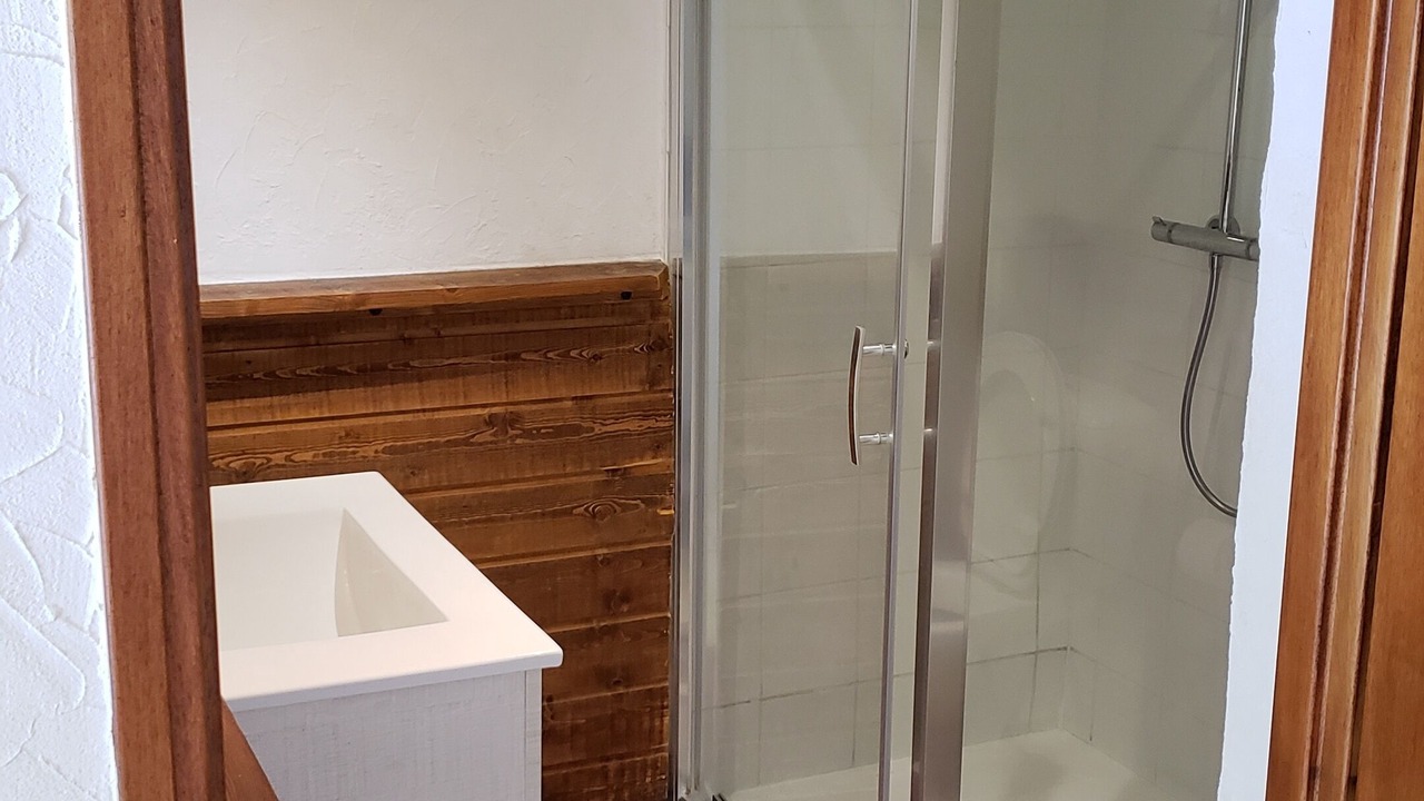 Photo of Bathroom in L'Abergement-de-Varey