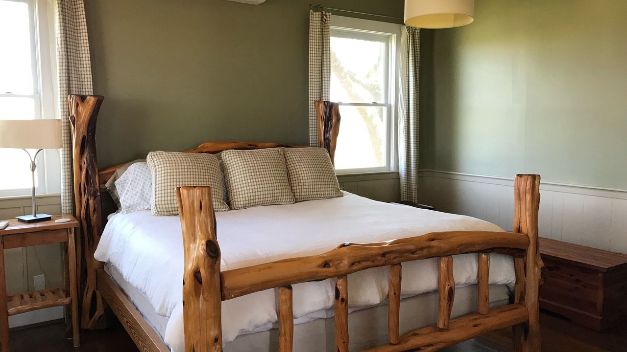 Photo of Bedroom in Hempstead