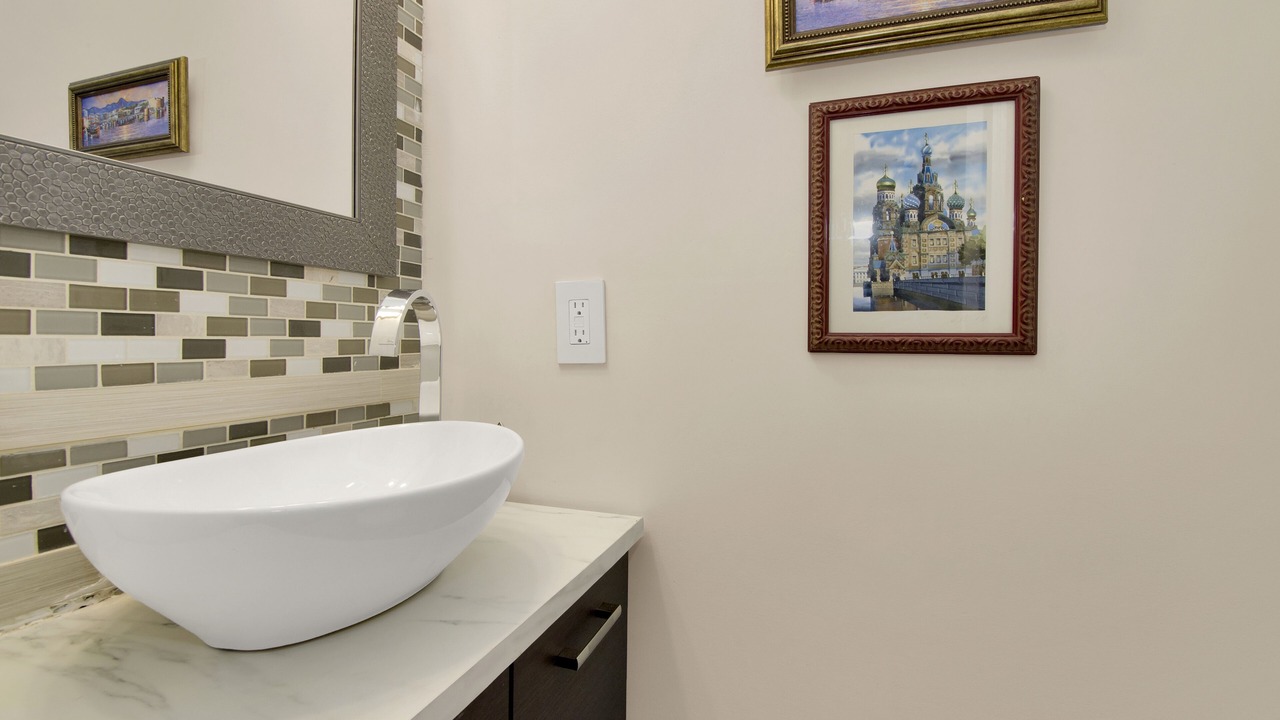 Photo of Bathroom in Downtown Ottawa