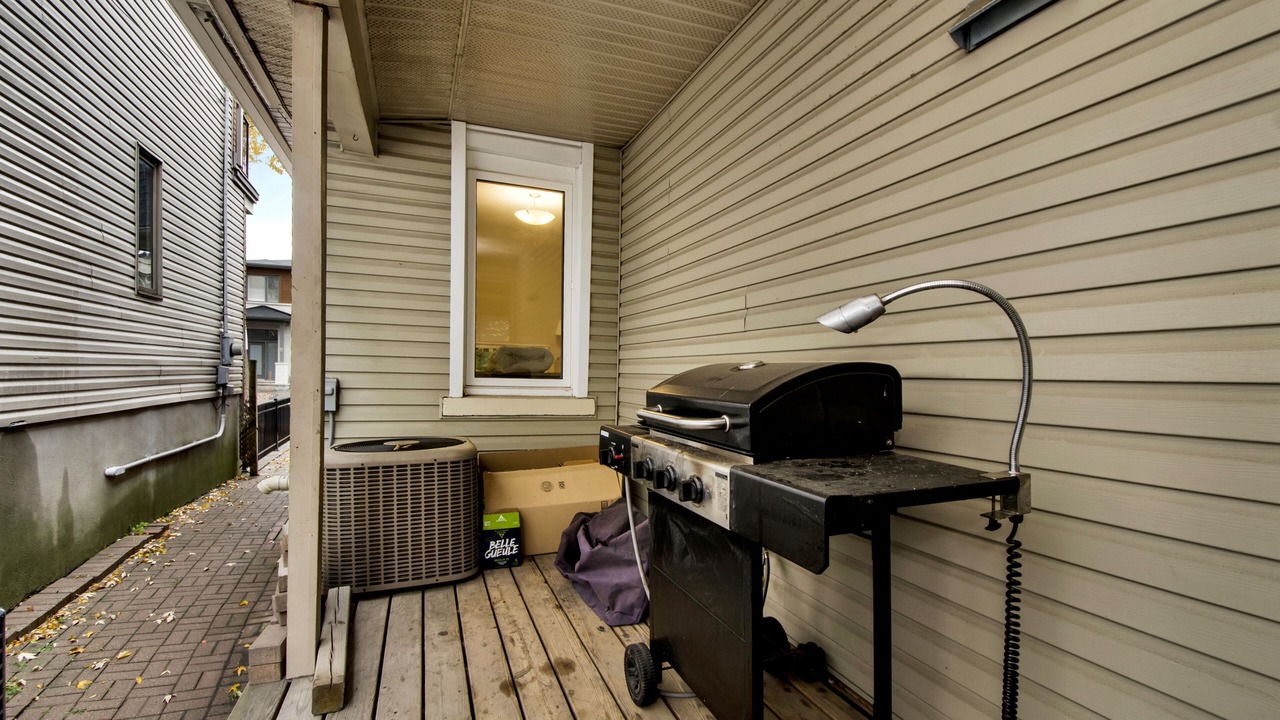 Photo of Patio Balcony in Downtown Ottawa