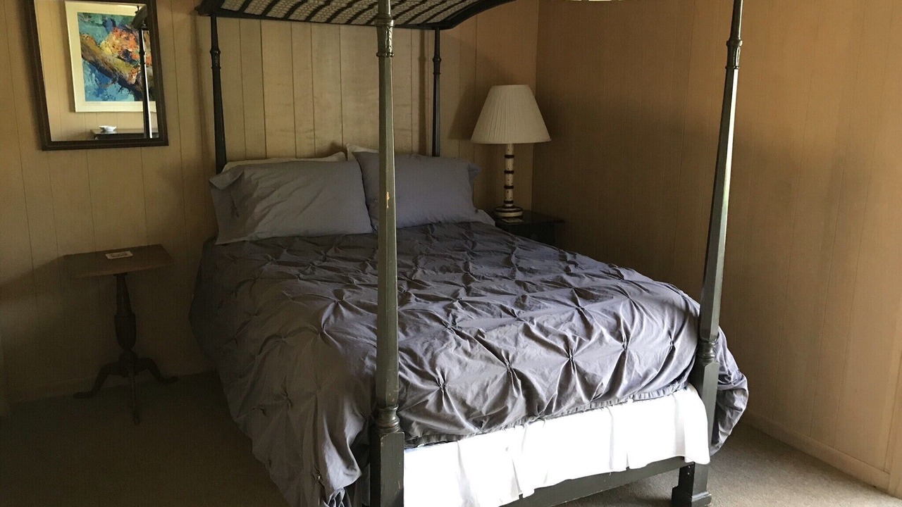 Photo of Bedroom in Hempstead