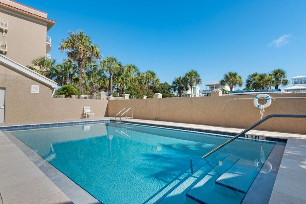 Photo of Outdoor in Crystal Shores