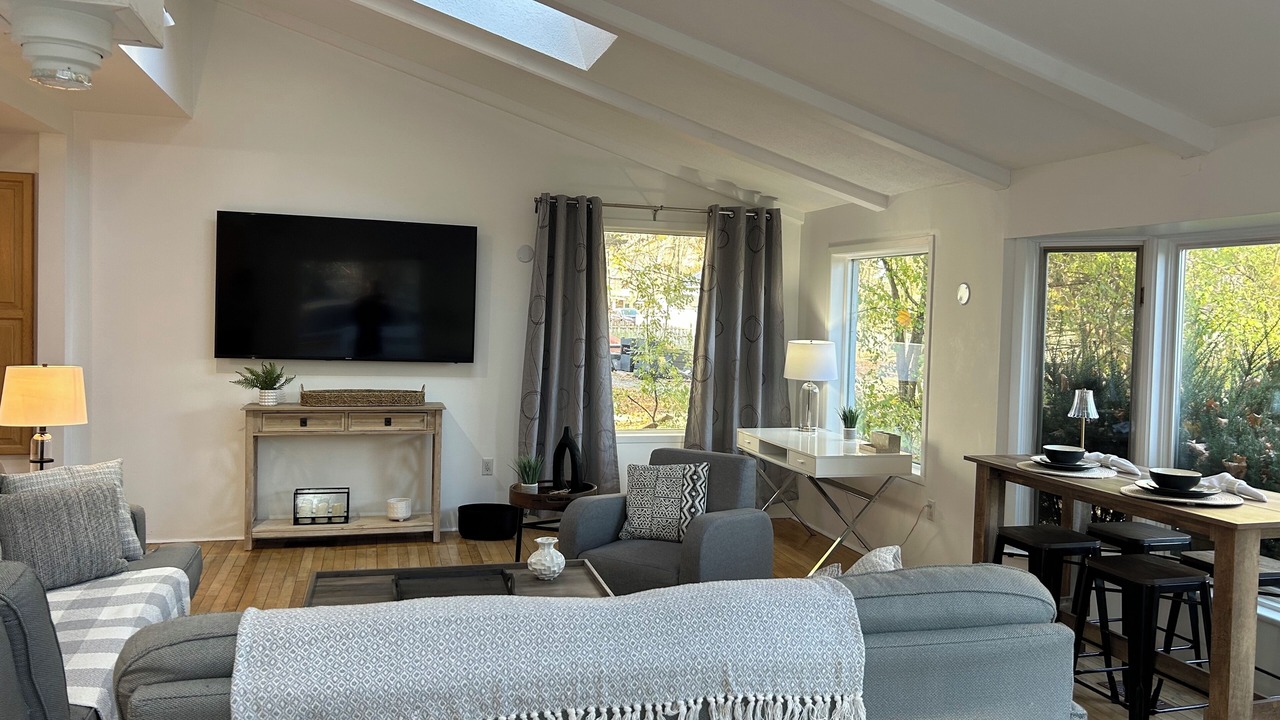 Photo of Livingroom in Beaconsfield