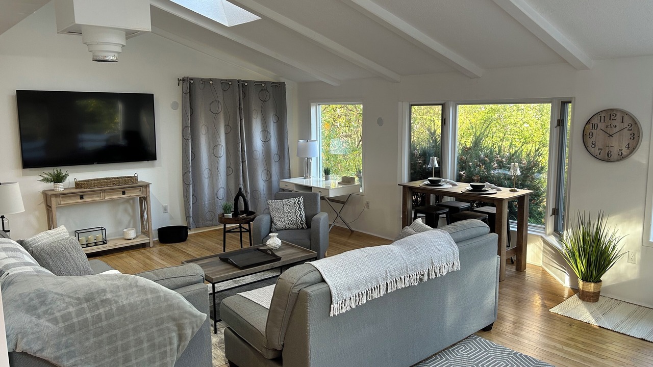 Photo of Livingroom in Beaconsfield