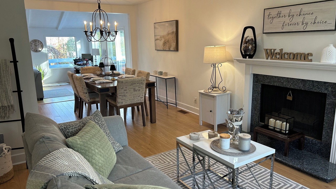 Photo of Livingroom in Beaconsfield