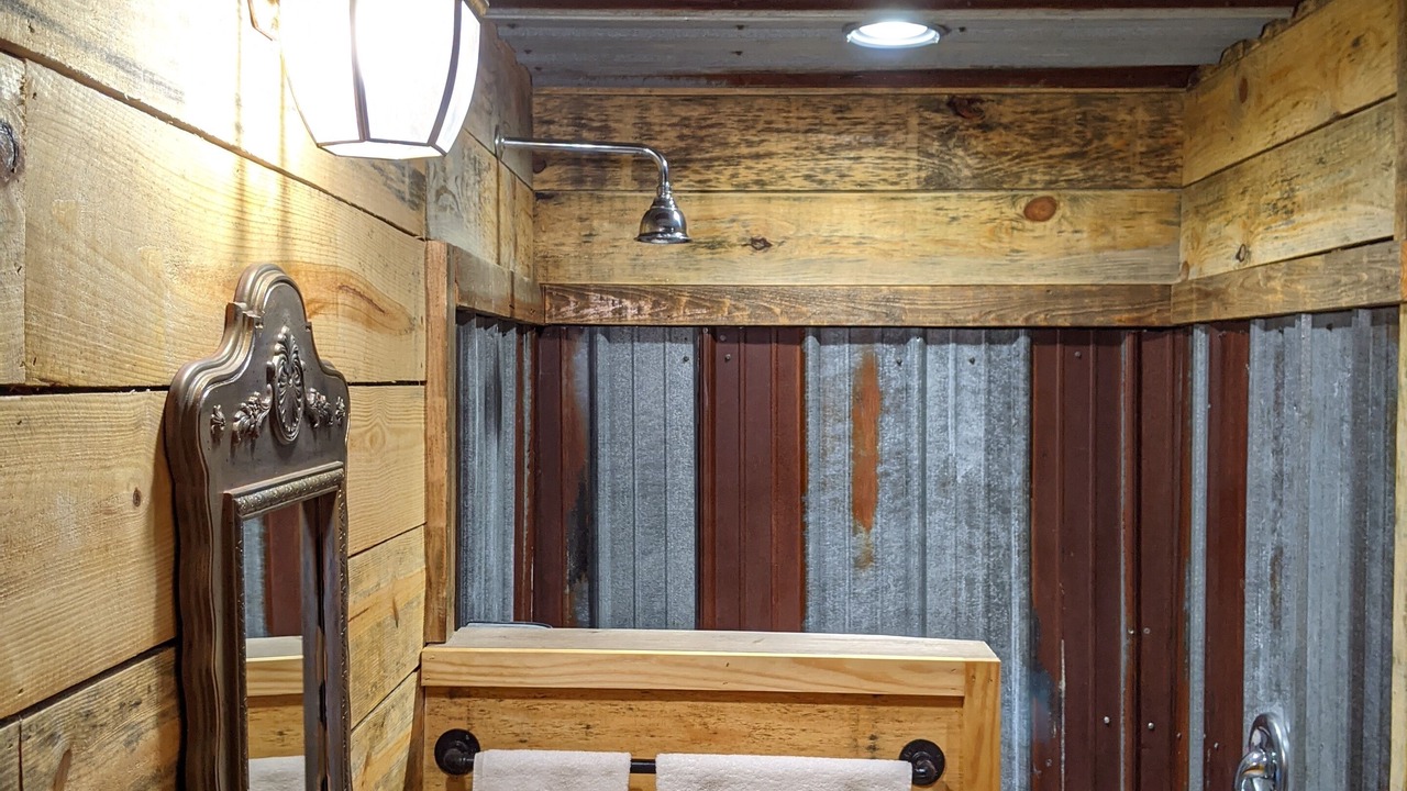 Photo of Bathroom in Fort Payne