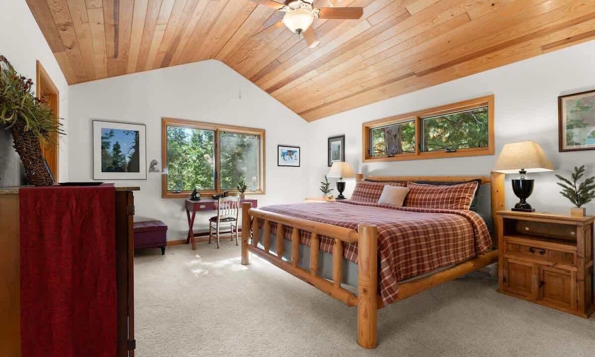 Photo of Bedroom in Tahoe Vista