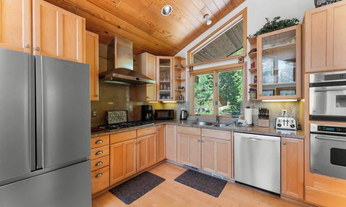 Photo of Kitchen in Tahoe Vista