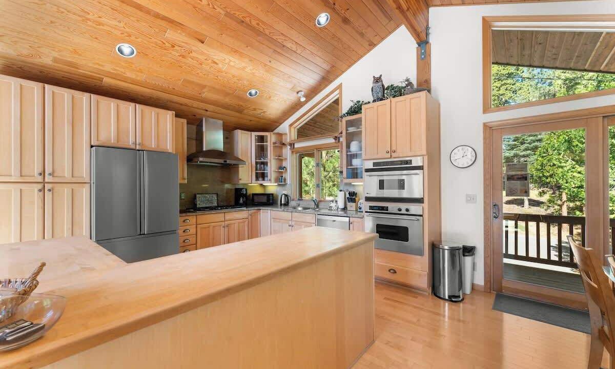 Photo of Kitchen in Tahoe Vista