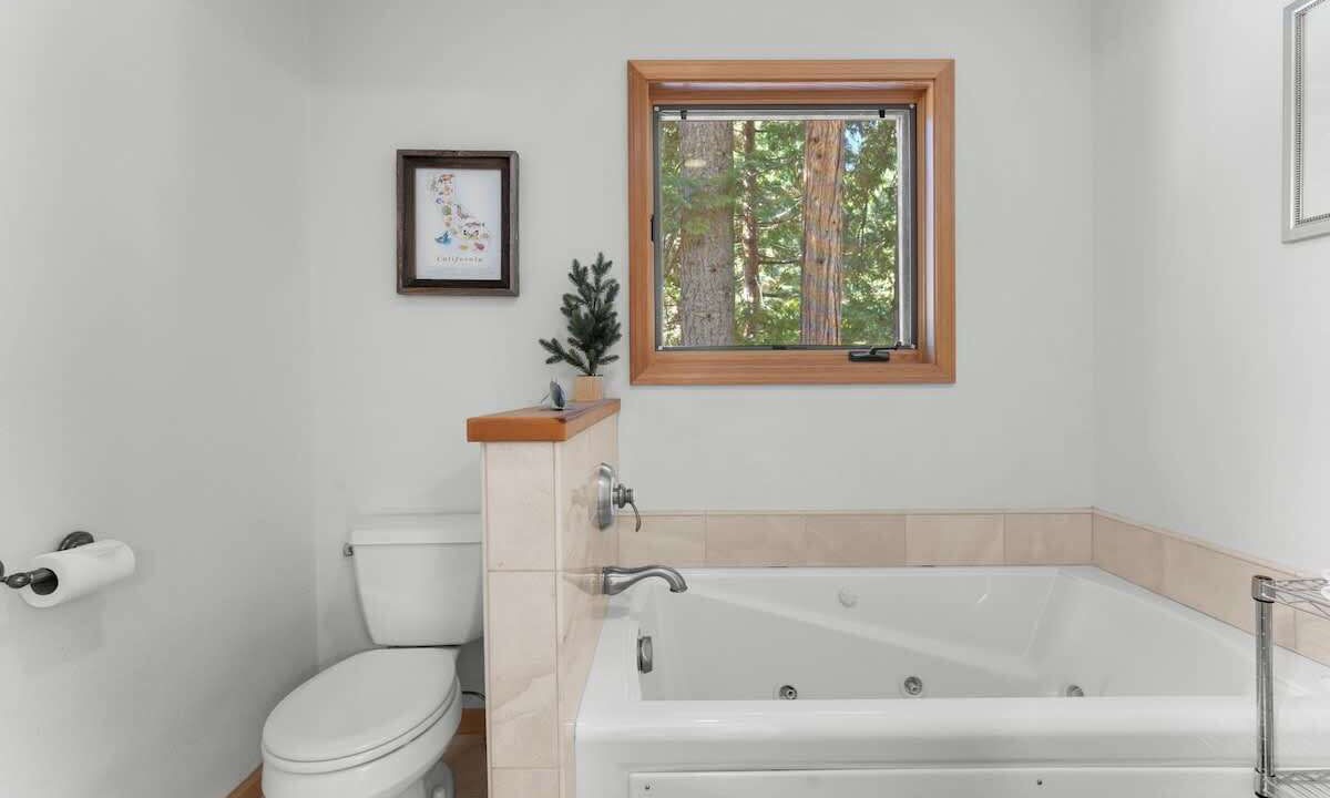 Photo of Bathroom in Tahoe Vista
