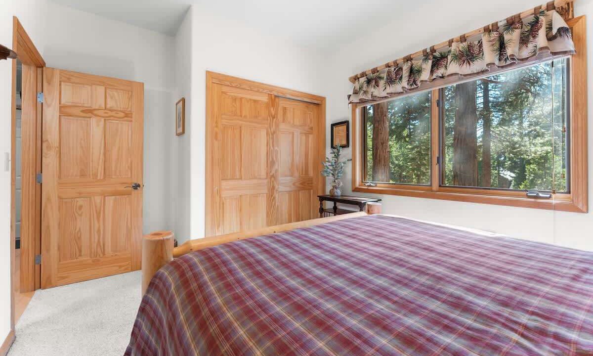 Photo of Others in Tahoe Vista