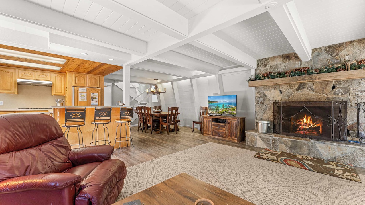 Photo of Livingroom in Carnelian Bay