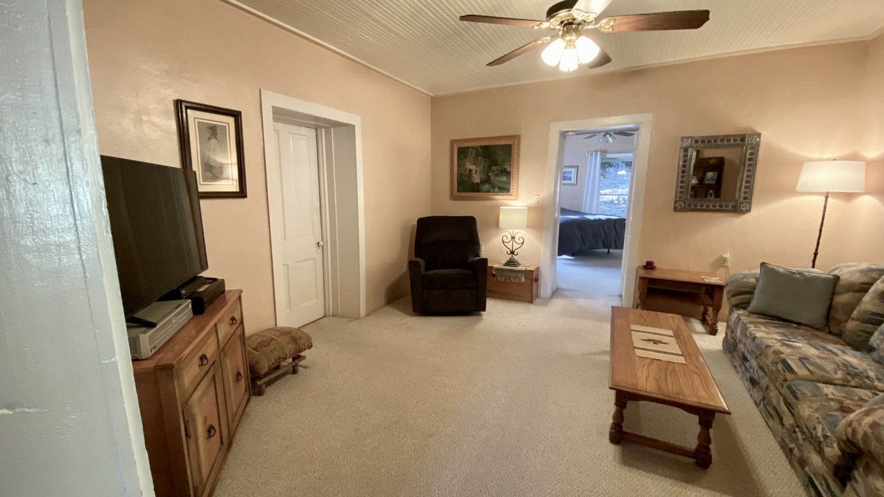 Photo of Bedroom in Glenwood