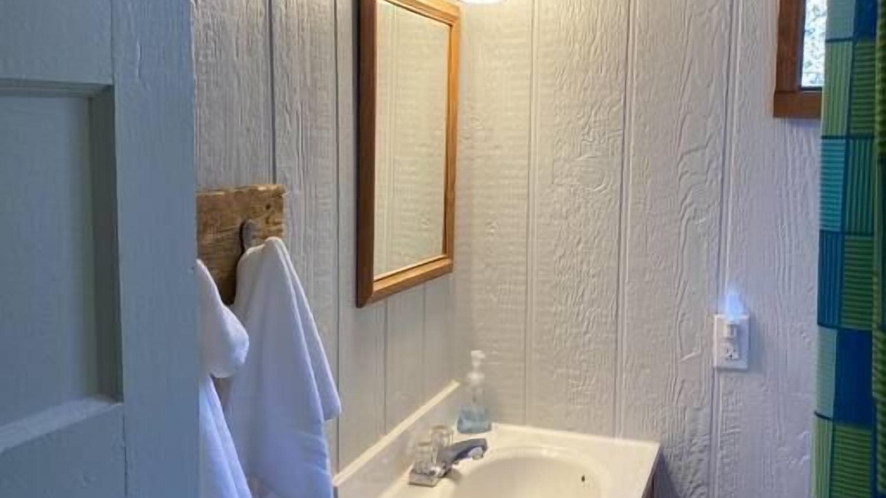 Photo of Bathroom in Glenwood