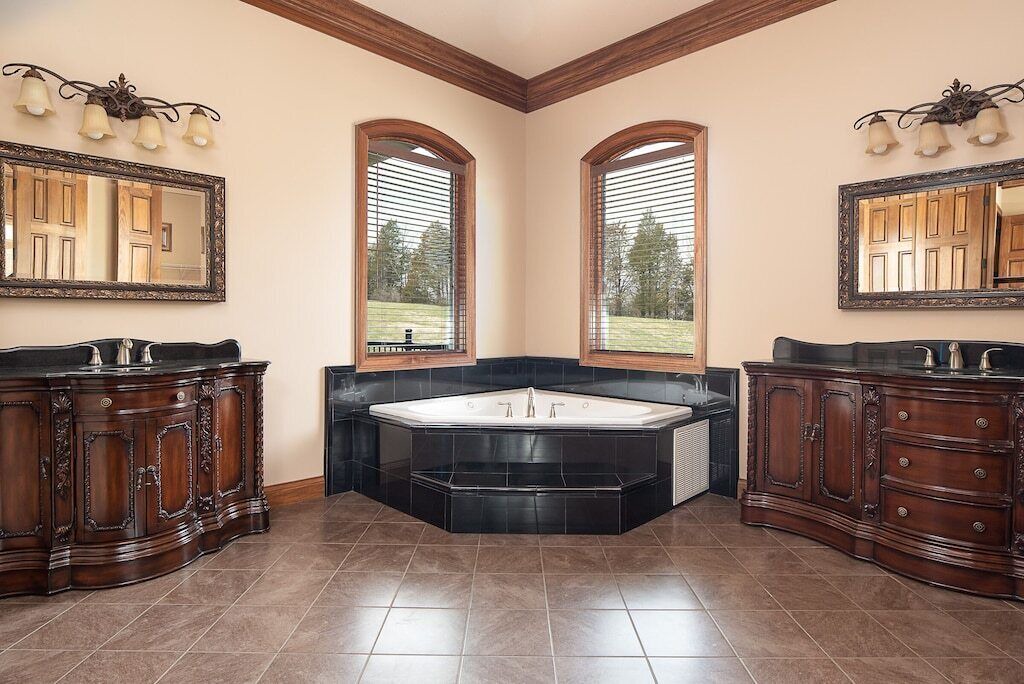 Photo of Bathroom in Andersonville