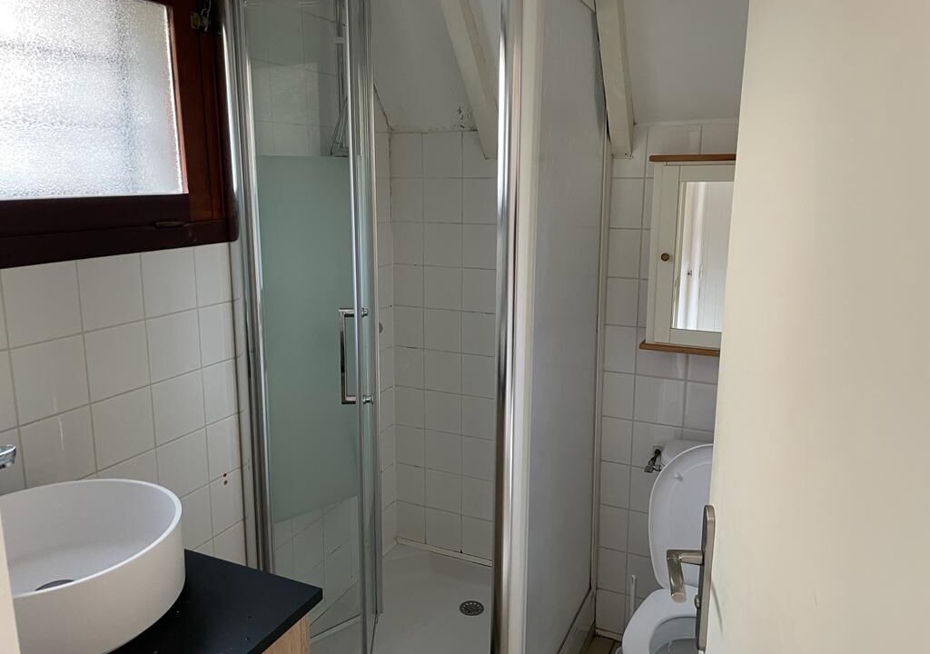 Photo of Bathroom in Campan