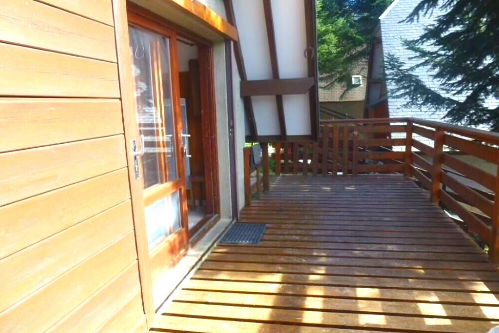 Photo of Outdoor in Campan
