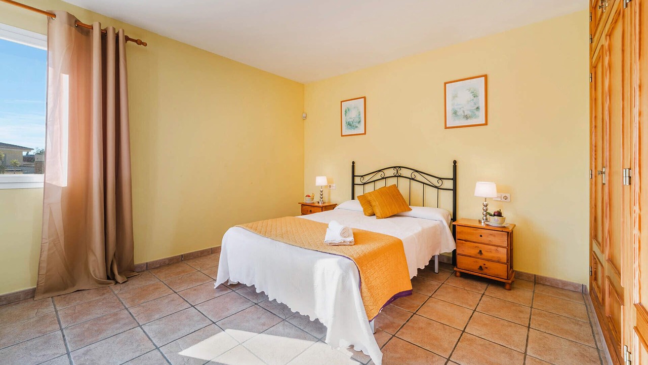 Photo of Bedroom in El Portet