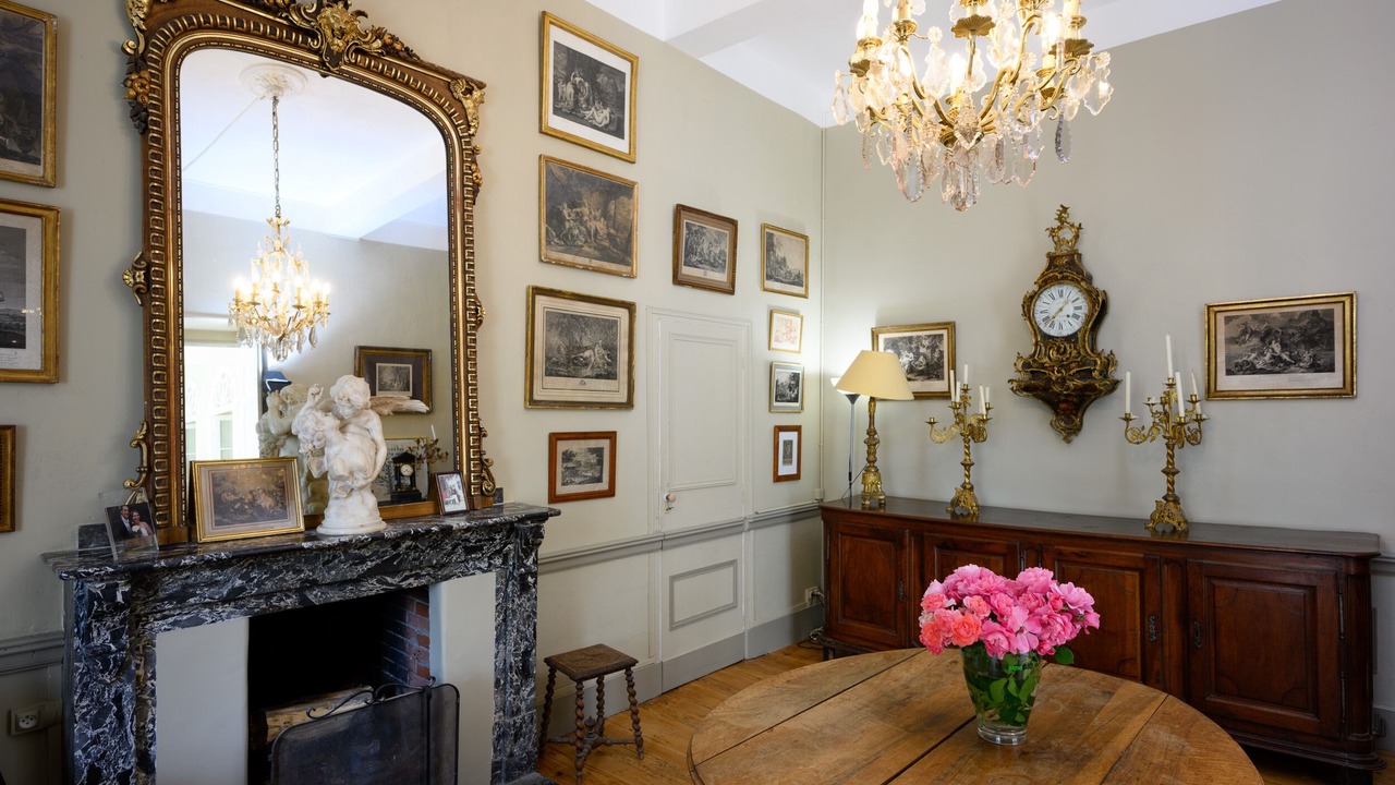 Photo of Others in Malvies