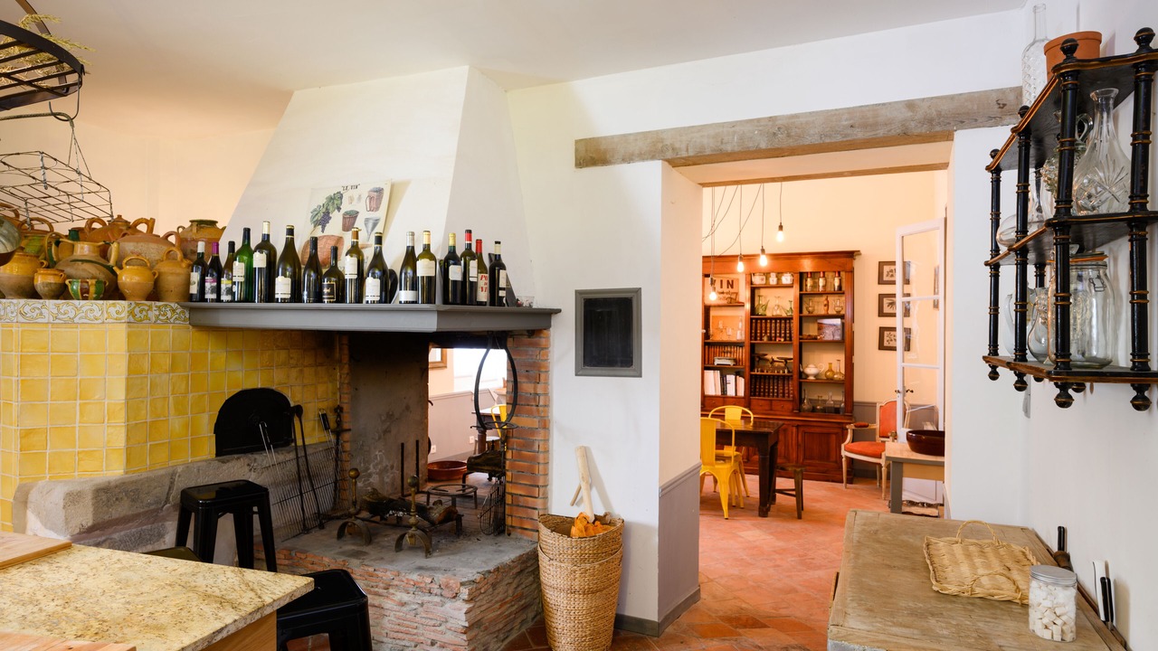 Photo of Others in Malvies