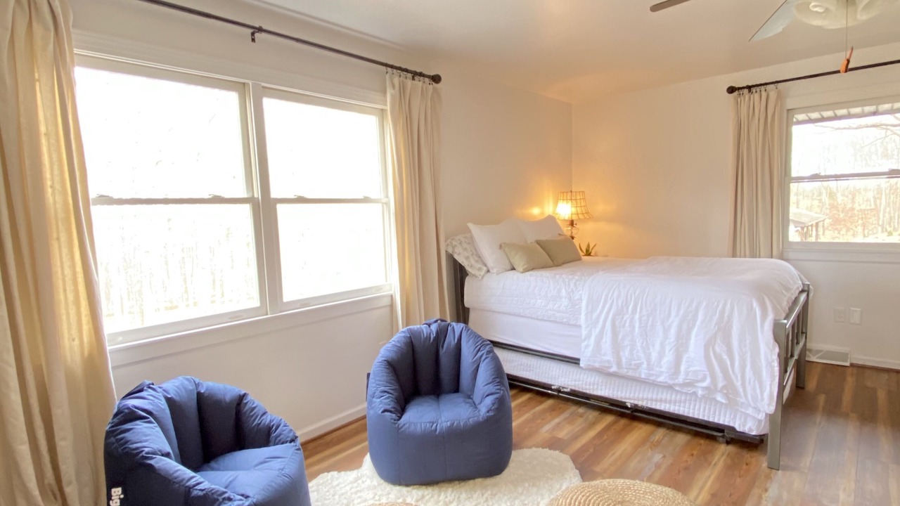 Photo of Bedroom in Schuyler