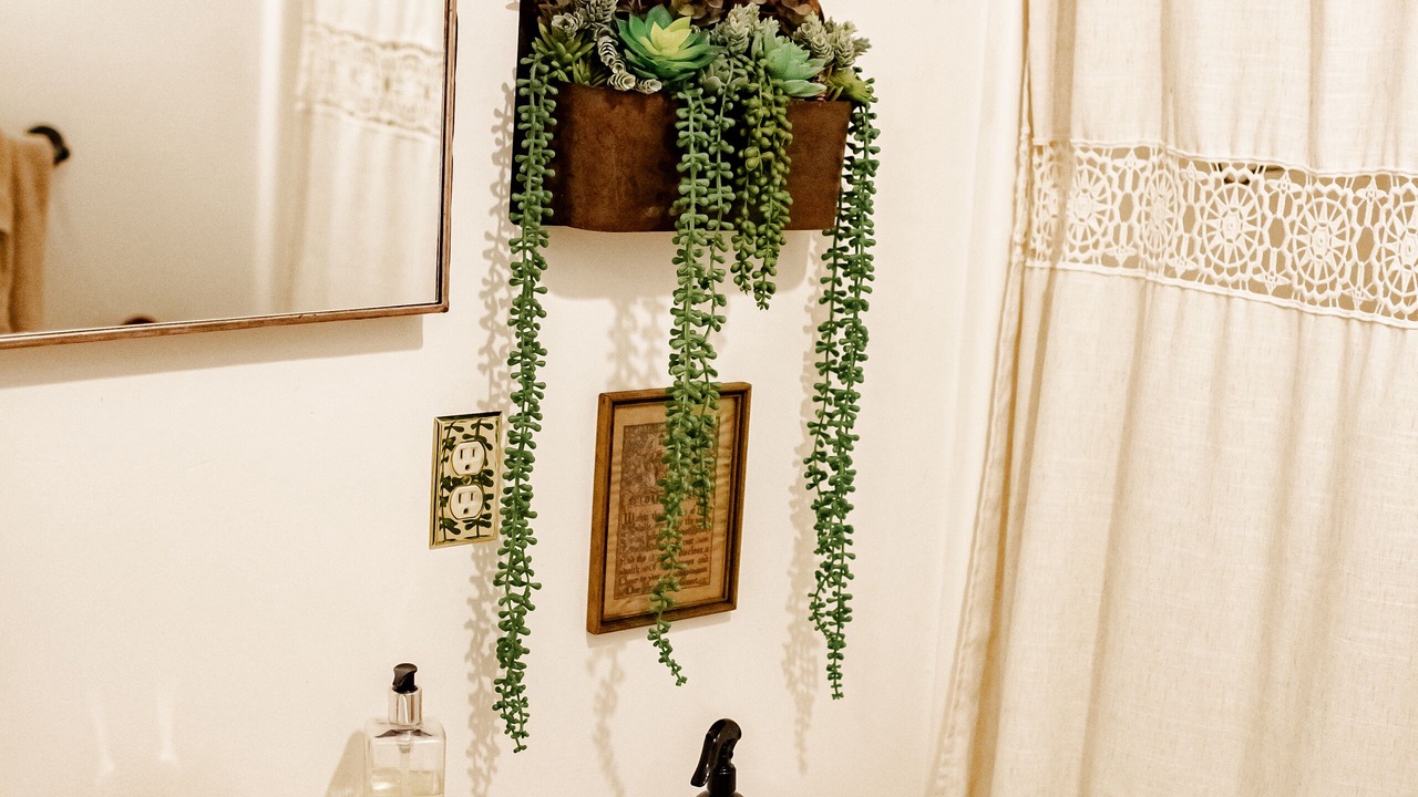 Photo of Bathroom in Schuyler