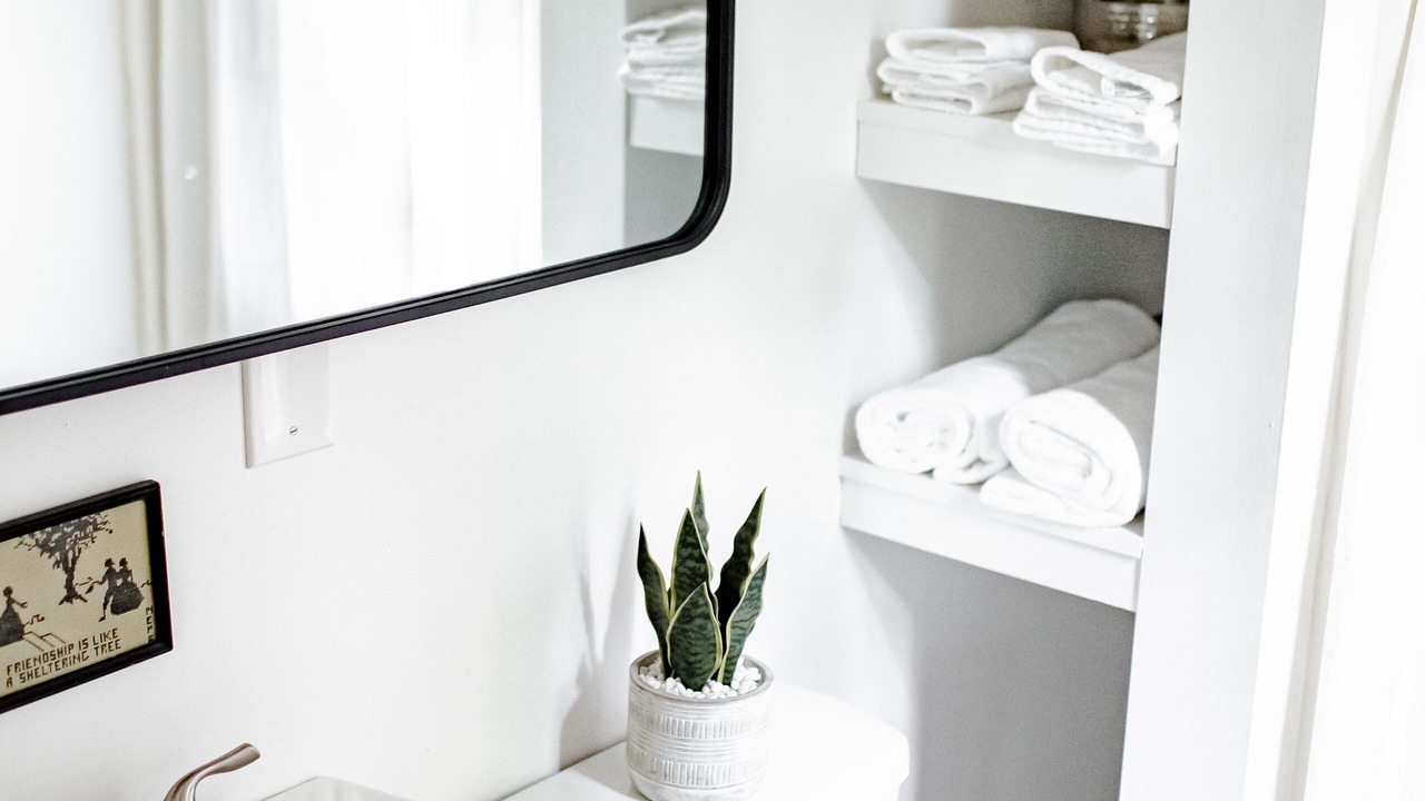 Photo of Bathroom in Schuyler