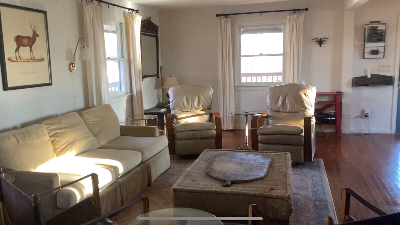 Photo of Livingroom in Schuyler