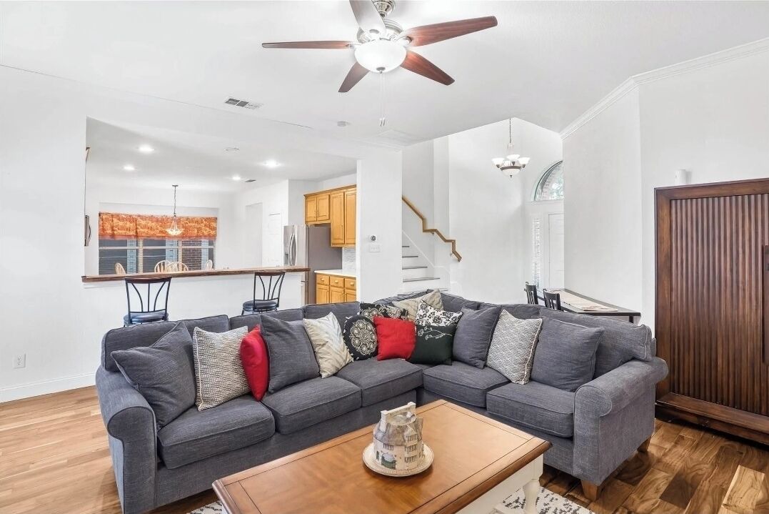Photo of Livingroom in The Colony
