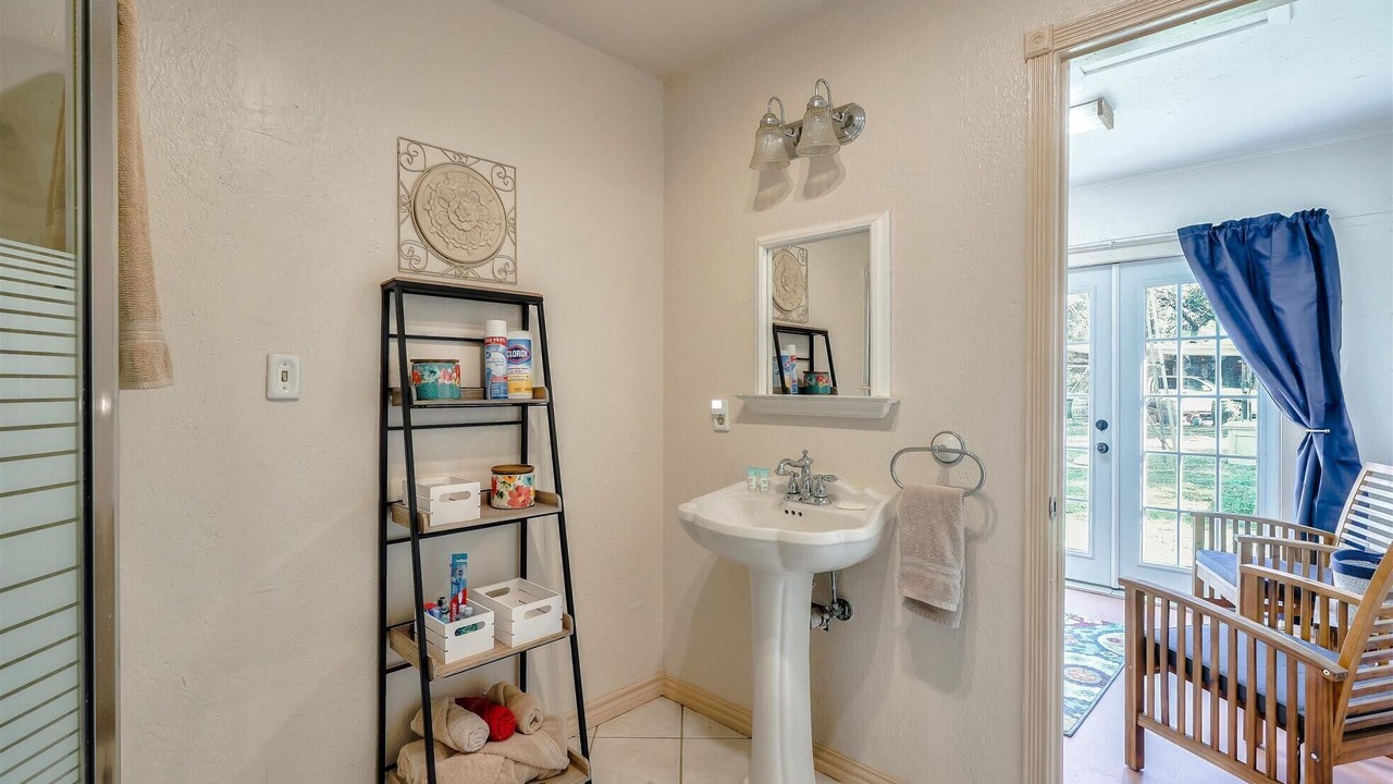 Photo of Bathroom in Lampasas