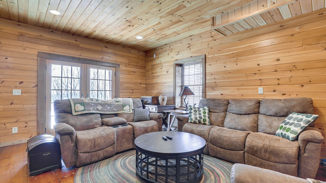 Photo of Livingroom in Mt Cobb