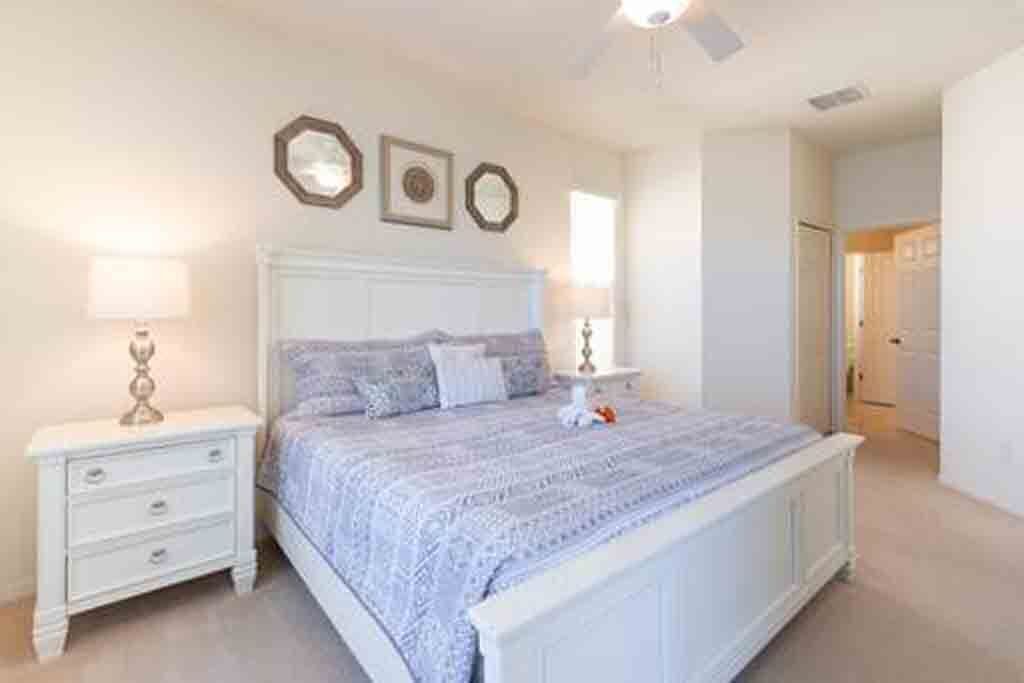 Photo of Bedroom in Crystal Cove