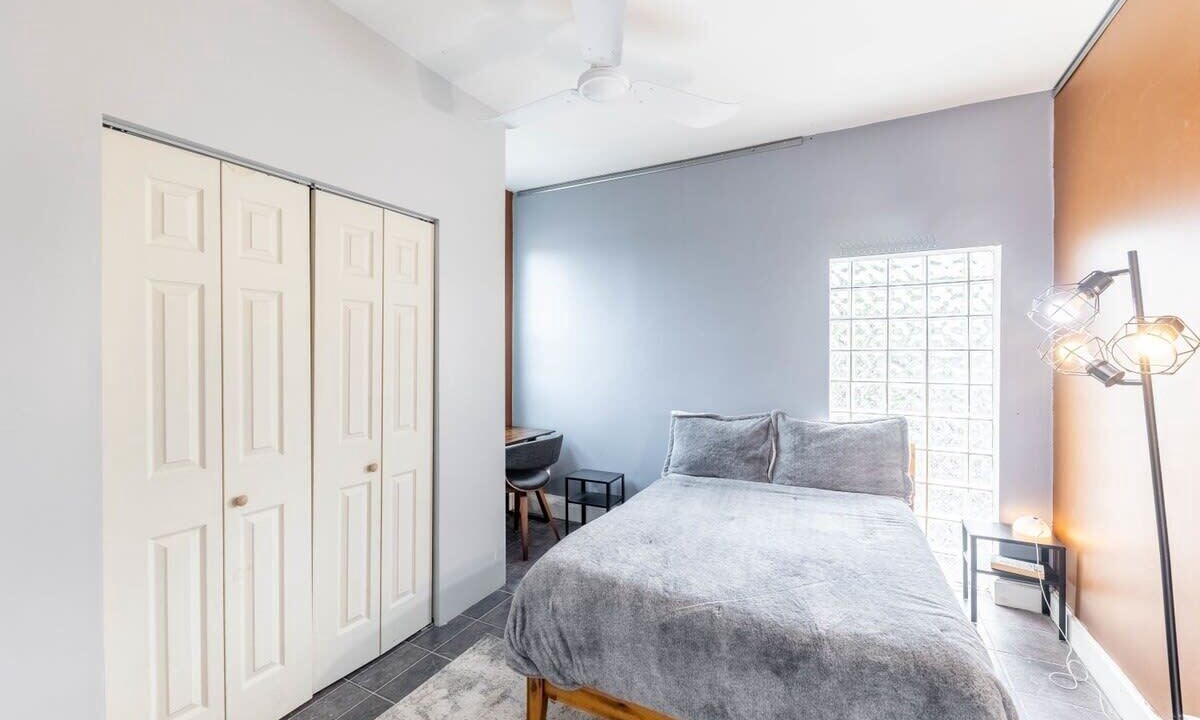 Photo of Bedroom in Bronzeville