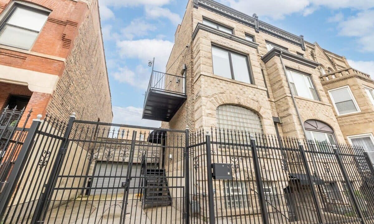 Photo of Outdoor in Bronzeville